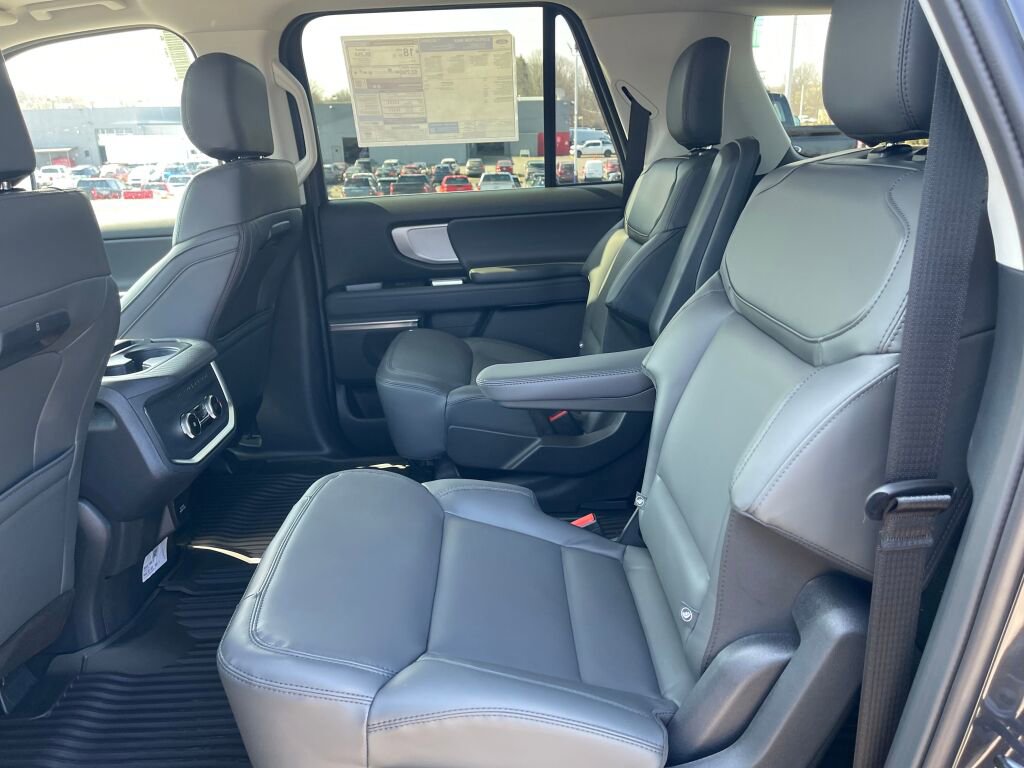 New 2026 Ford Expedition Max Active image 13