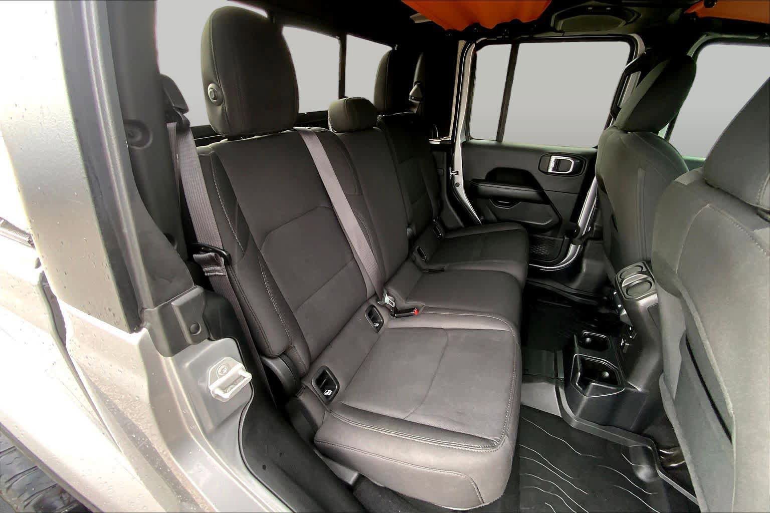 Used 2020 Jeep Gladiator Overland AWD/4WD image 20