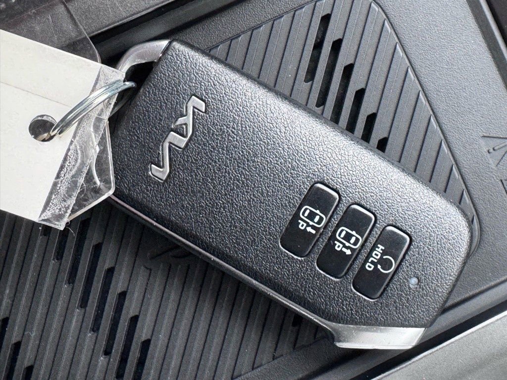 Used 2022 Kia EV6 Wind w/ Wind Technology Package AWD/4WD image 40