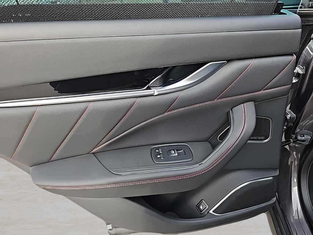 New 2024 Maserati Levante Modena Ultima image 29