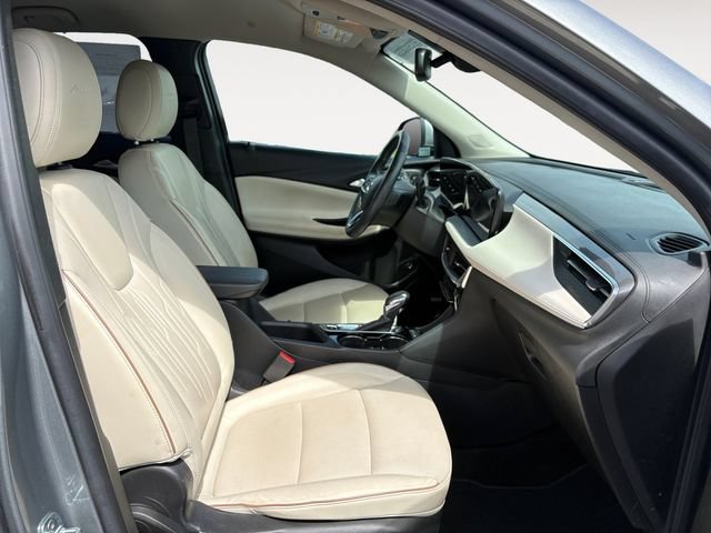 Used 2024 Buick Encore GX Avenir w/ Avenir Convenience Package AWD/4WD image 15