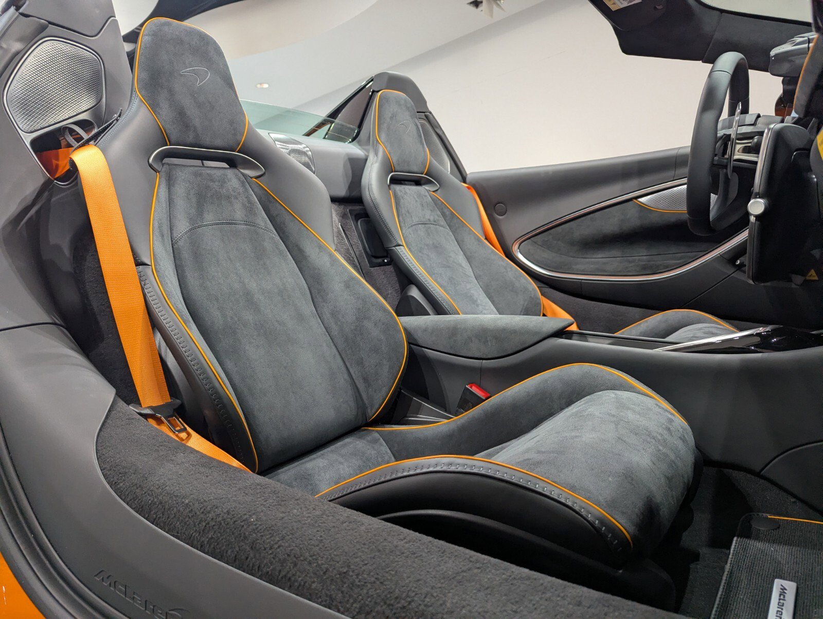 New 2026 McLaren Artura Spider image 19