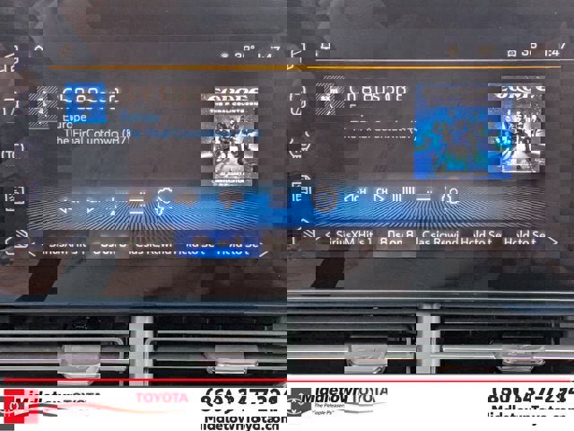 Used 2024 Chevrolet Trax RS w/ Driver Confidence Package image 23