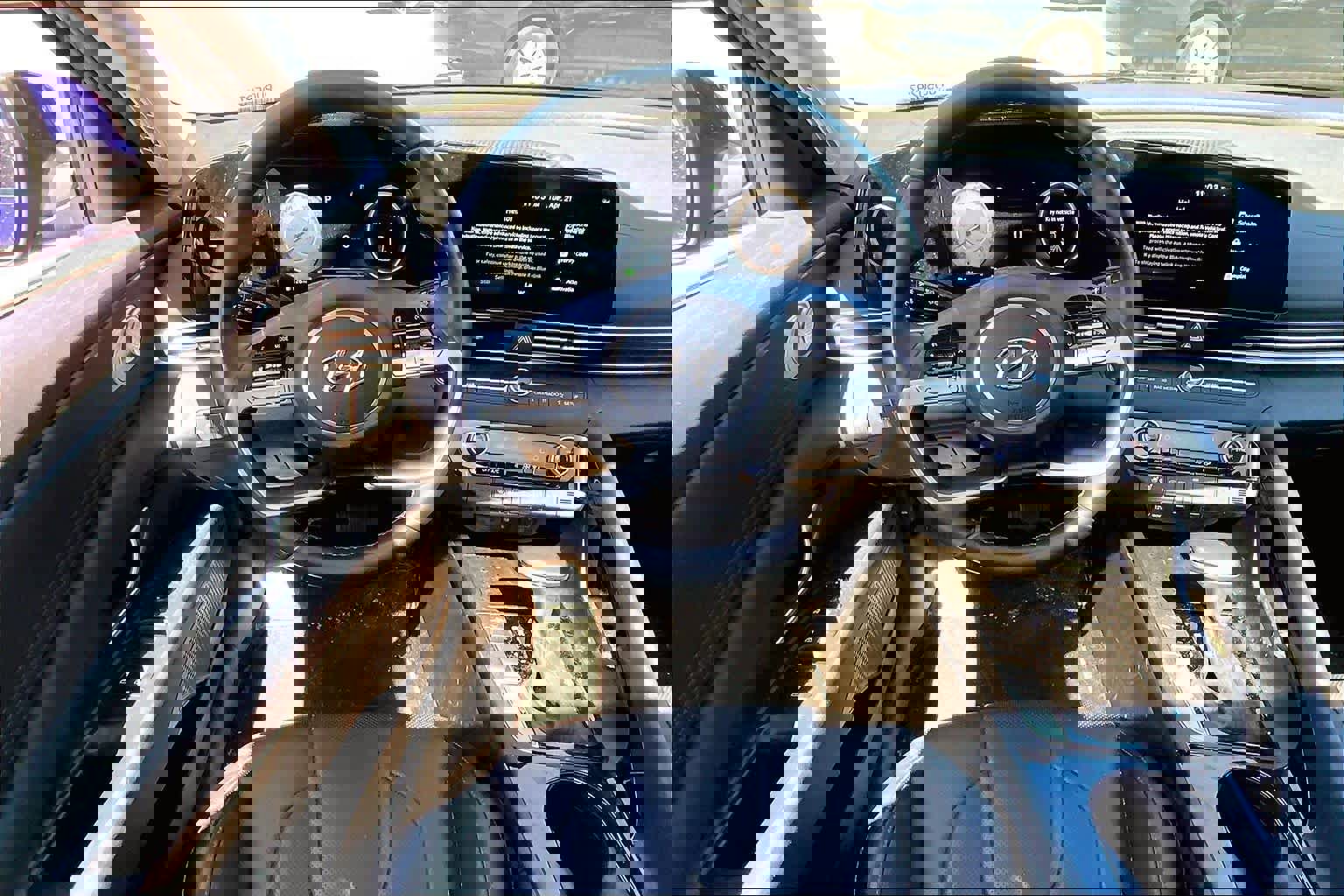 Used 2023 Hyundai Elantra Limited image 6