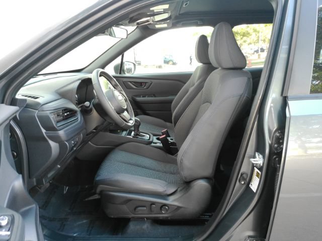 Used 2025 Subaru Forester Premium AWD/4WD image 14