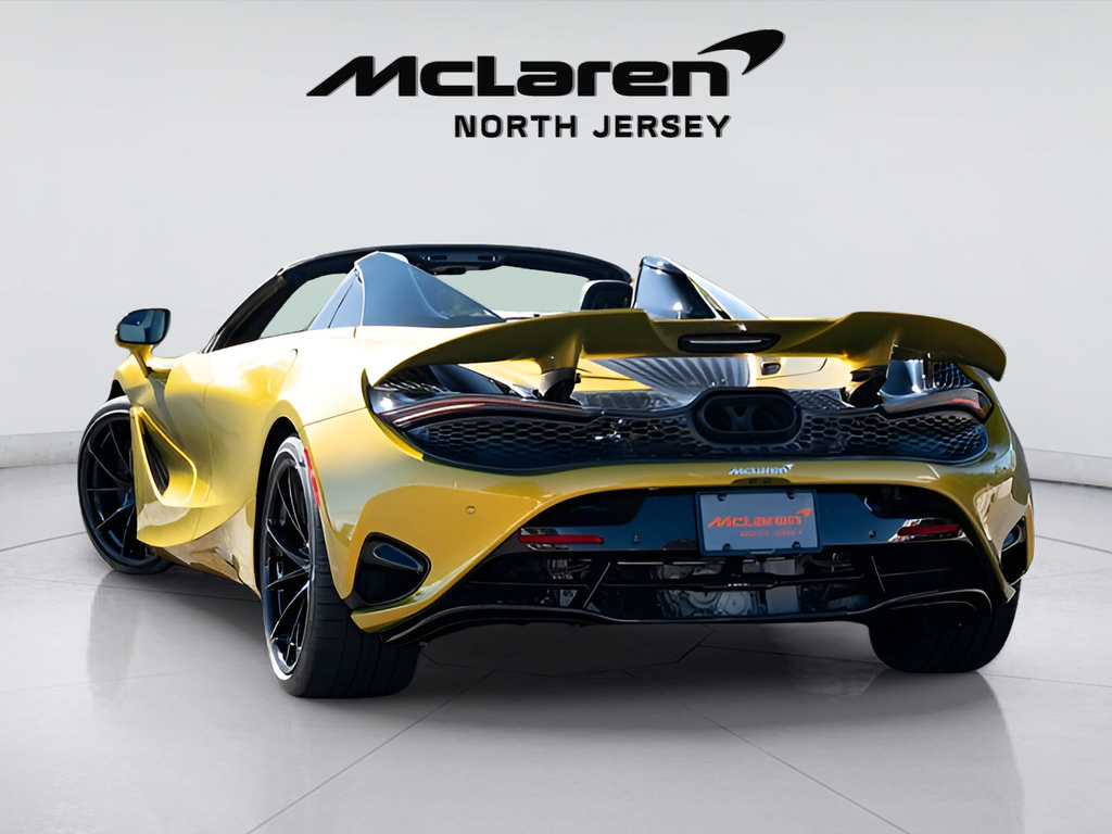 New 2026 McLaren 750S Spider RWD image 28