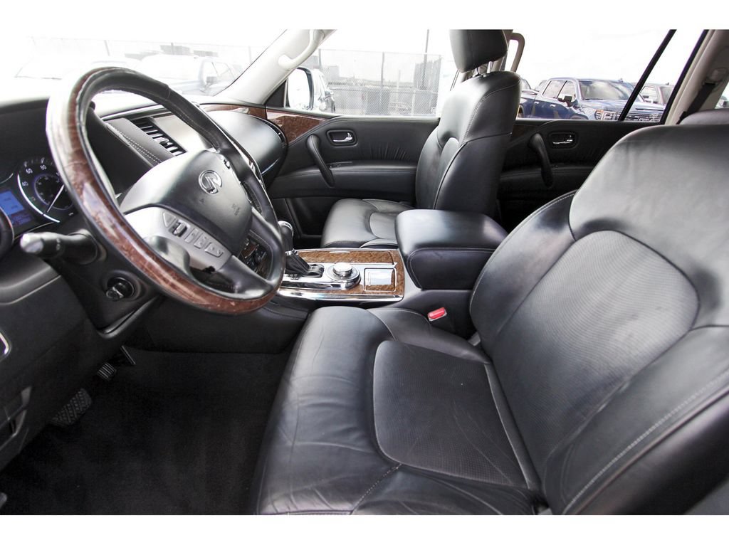 Used 2017 INFINITI QX80 4WD image 5