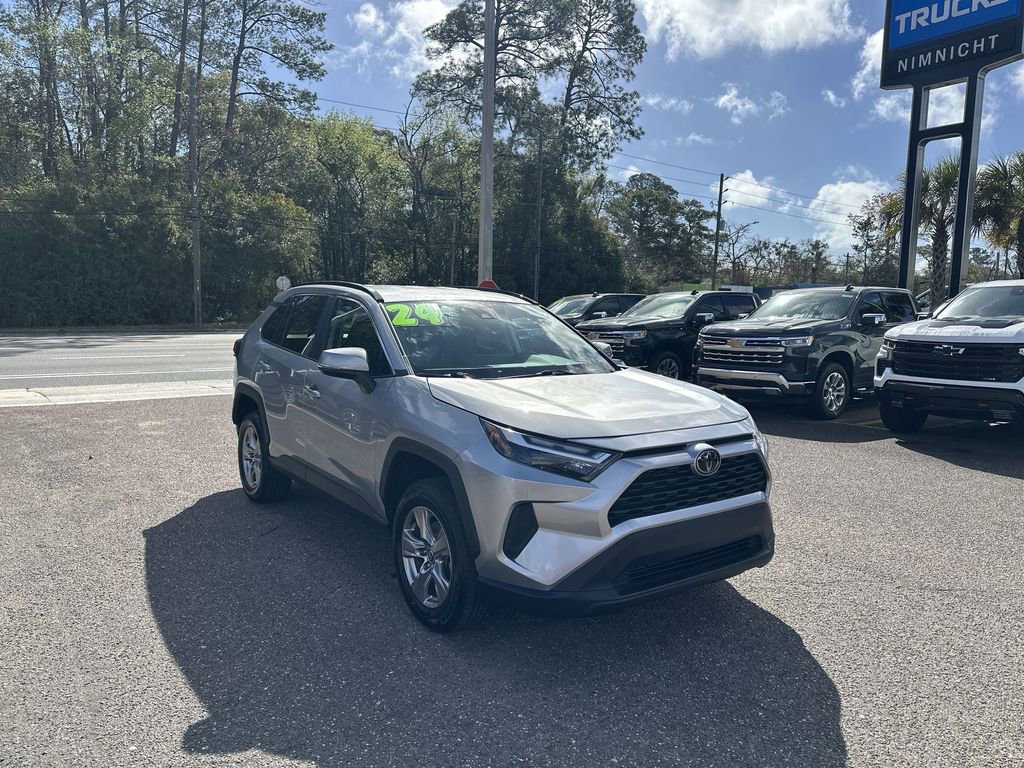 Used 2024 Toyota RAV4 XLE image 10