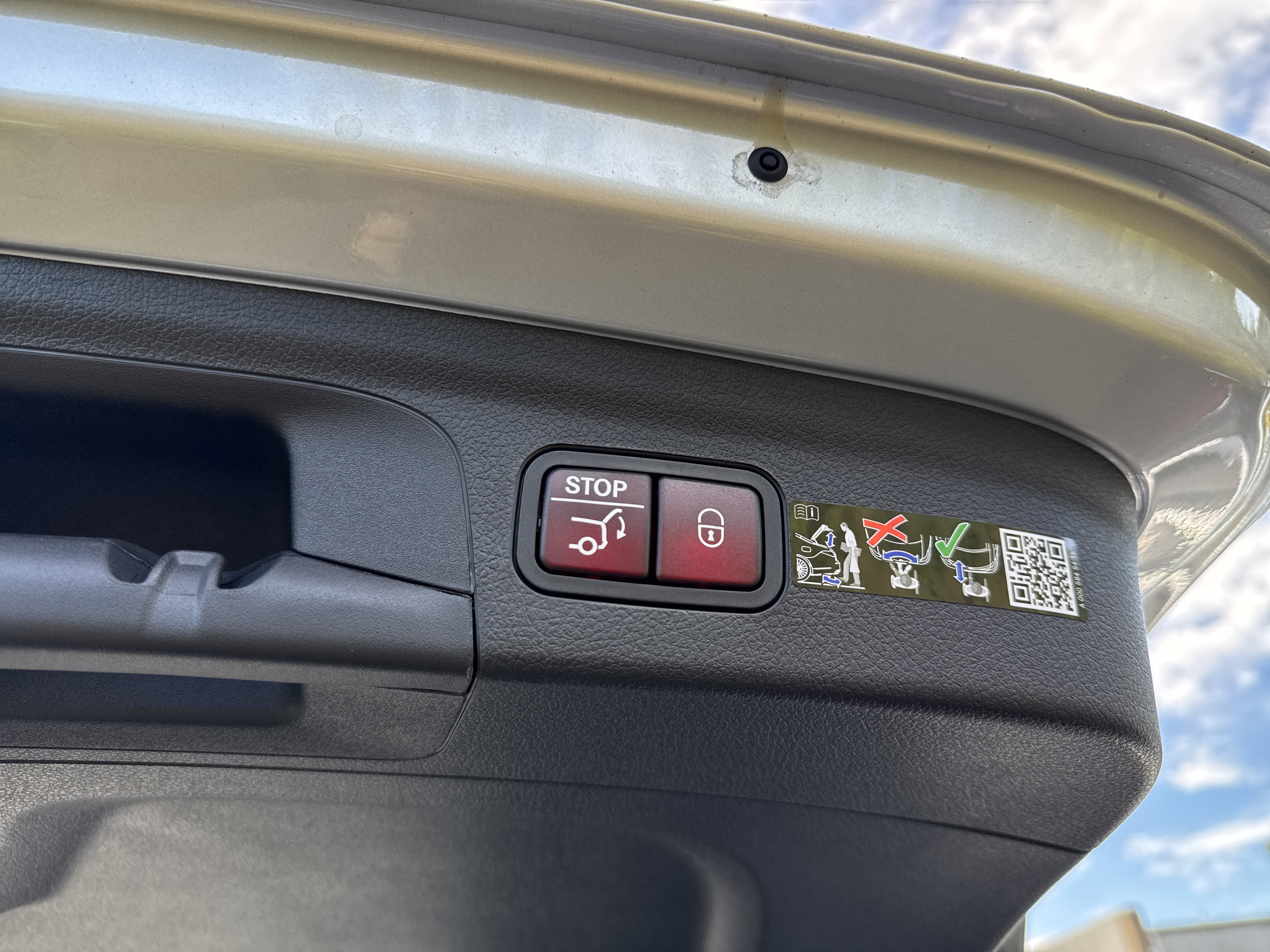 Used 2026 Mercedes-Benz GLE 450 4MATIC image 25