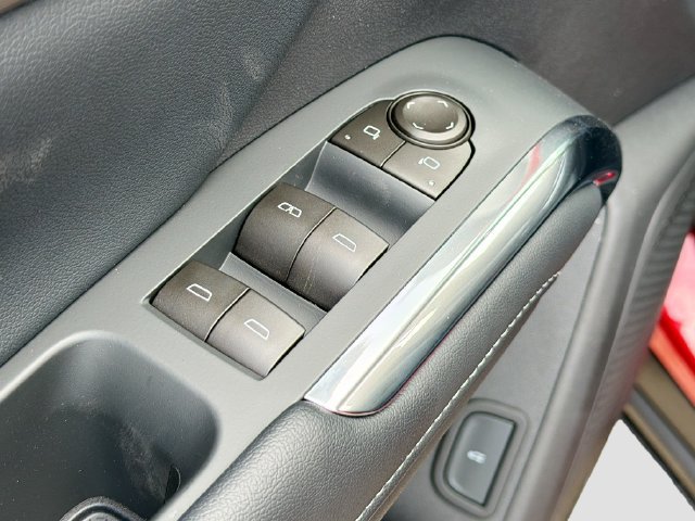 New 2026 Chevrolet Traverse LT FWD image 19
