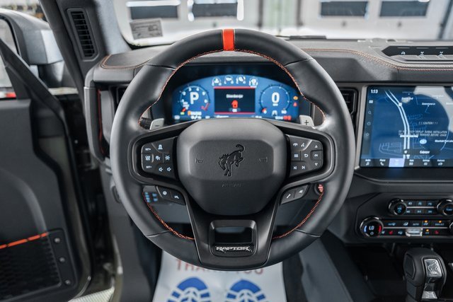 New 2025 Ford Bronco Outer Banks w/ Sasquatch Package image 39