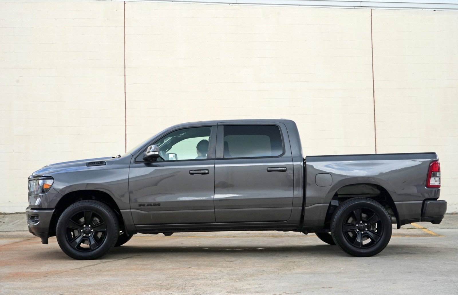 Used 2020 RAM 1500 Big Horn AWD/4WD image 8