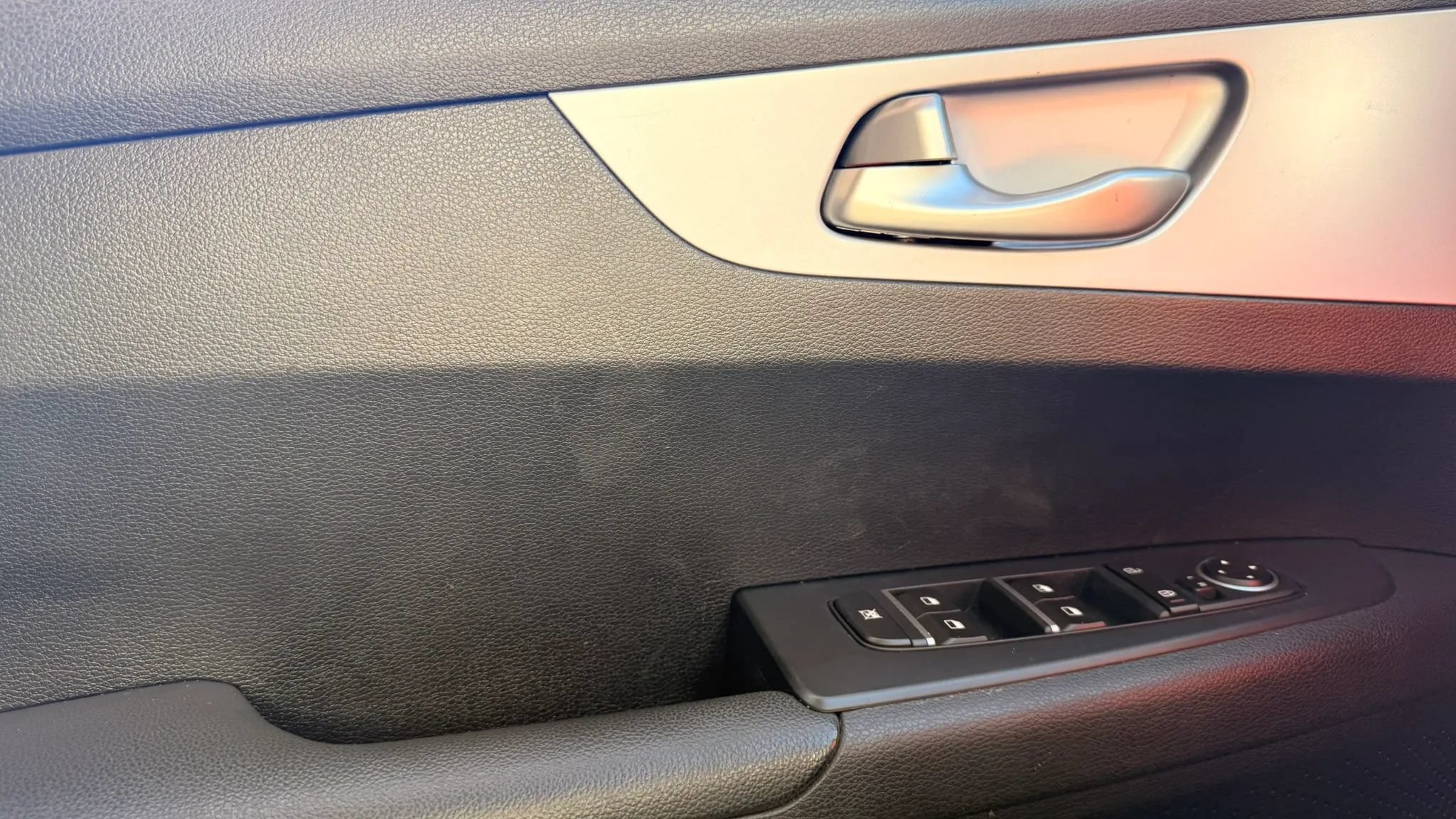 Used 2024 Kia Forte LXS FWD image 26
