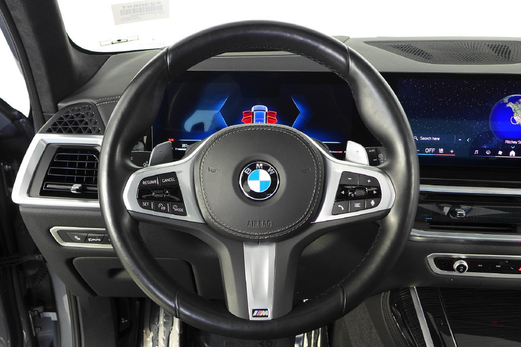 Used 2024 BMW X7 xDrive40i w/ M Sport Package AWD/4WD image 29