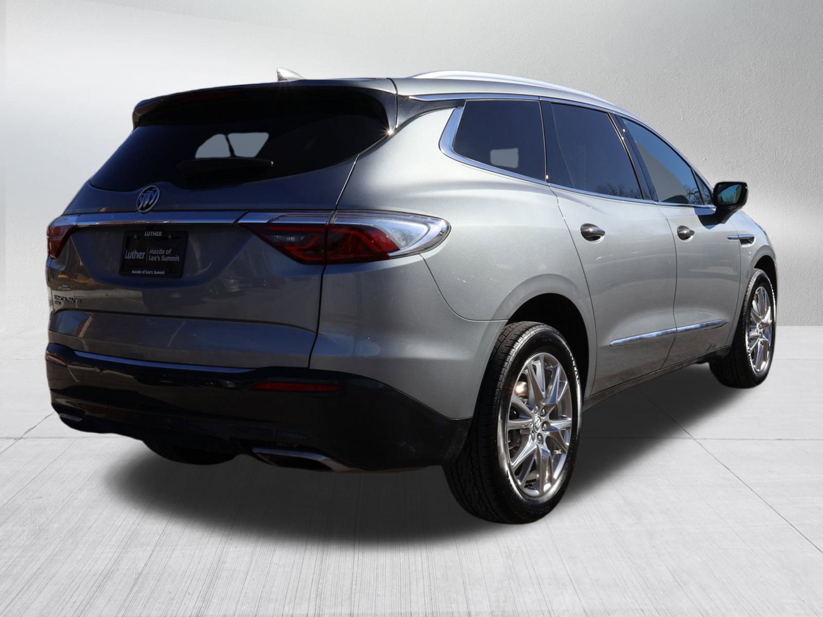 Used 2023 Buick Enclave Essence w/ Experience Buick Package image 7