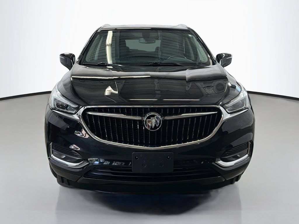 Used 2018 Buick Enclave Essence w/ Trailering Package FWD image 2