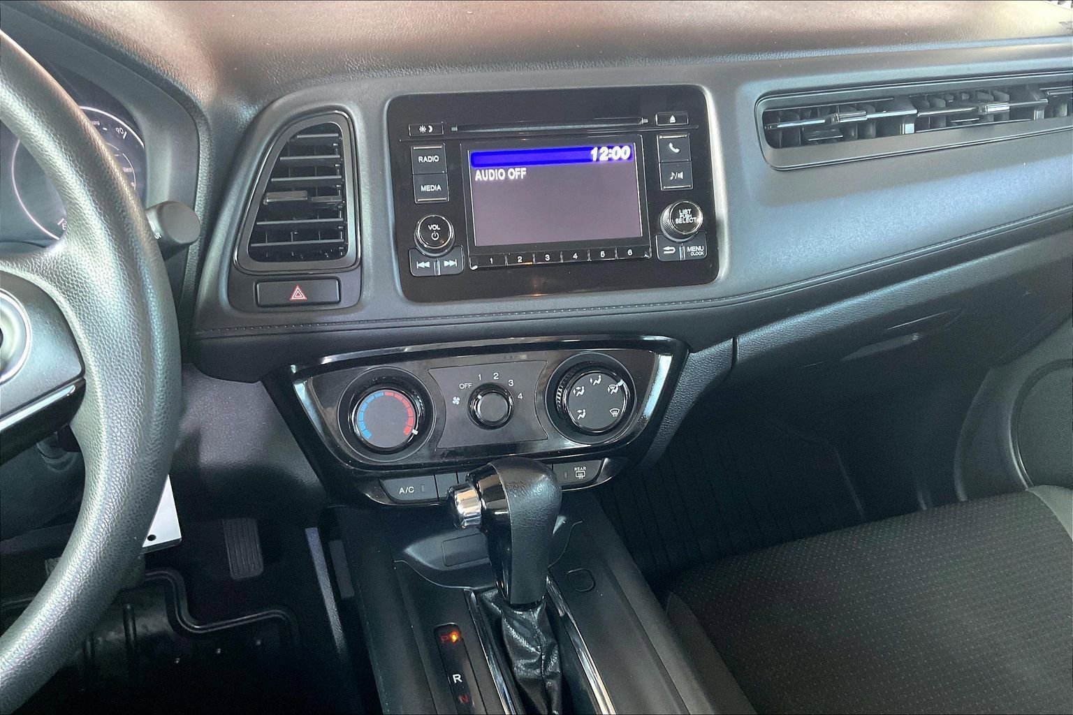 Used 2019 Honda HR-V LX image 9
