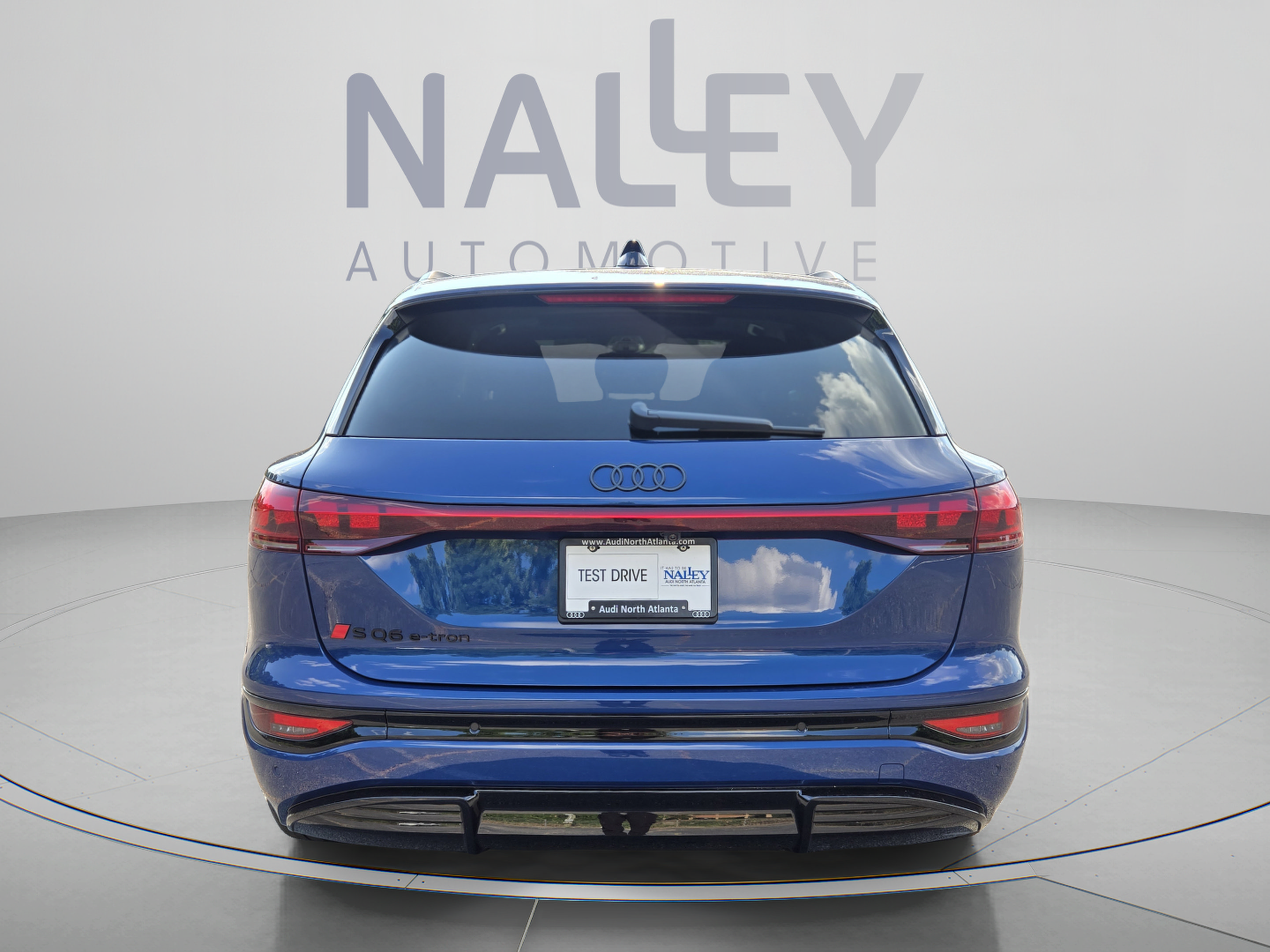 New 2027 Audi SQ6 e-tron Prestige AWD/4WD image 4