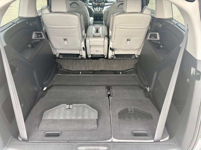 Used 2023 Honda Odyssey Elite image 6