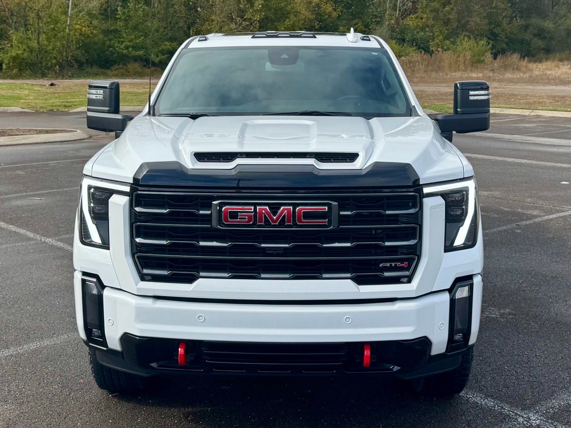 Used 2024 GMC Sierra 2500 AT4 w/ AT4 Preferred Package image 5