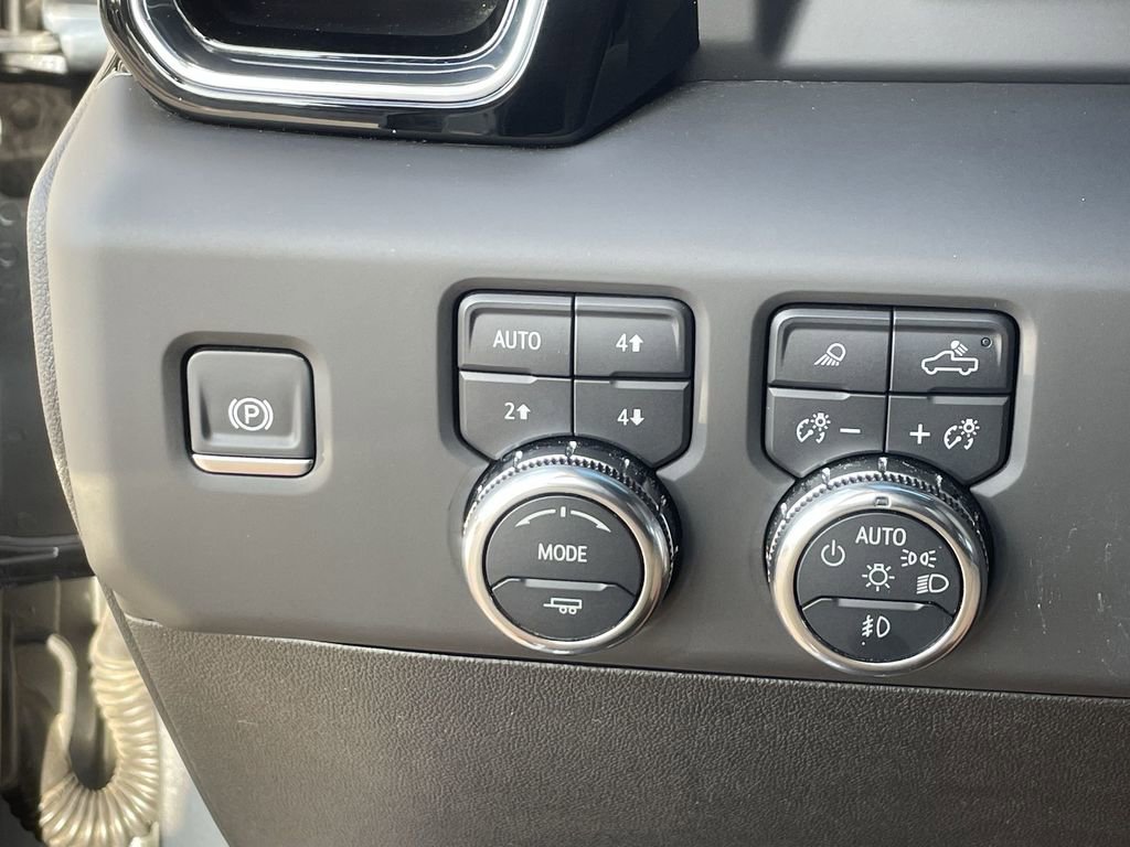 Used 2025 GMC Sierra 2500 Denali w/ Denali Reserve Package image 18