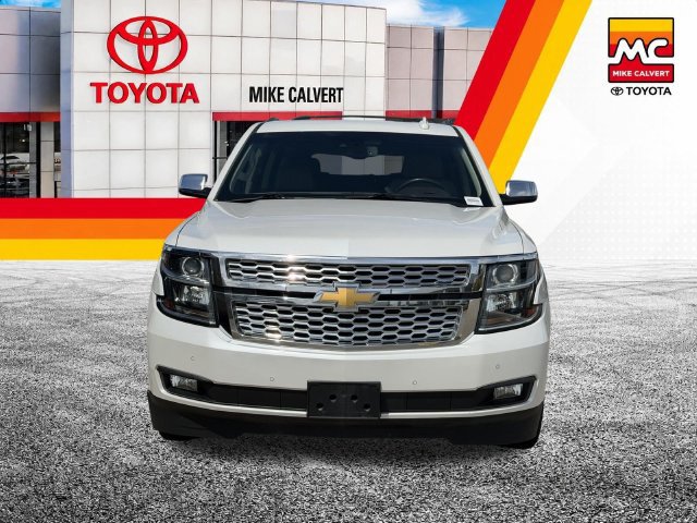 Used 2018 Chevrolet Suburban LT RWD image 3