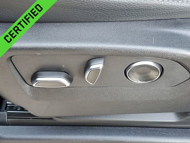 Used 2025 GMC Yukon Denali w/ Sun & Power Step Package image 39