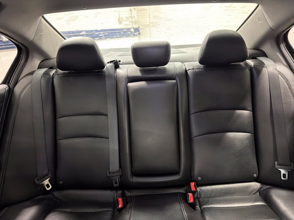 Used 2017 Honda Accord Touring image 13