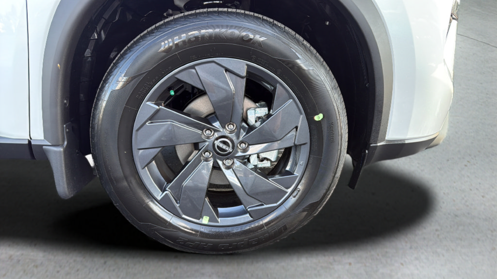New 2026 Nissan Rogue SV AWD/4WD image 29