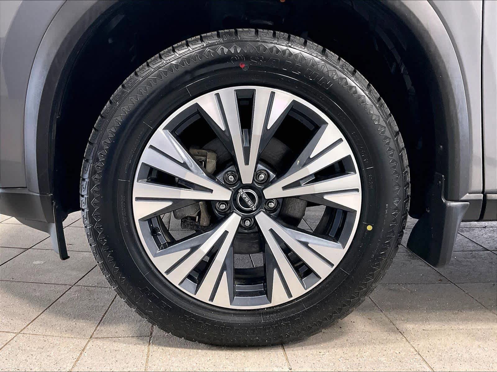 Certified 2023 Nissan Rogue SV AWD/4WD image 7