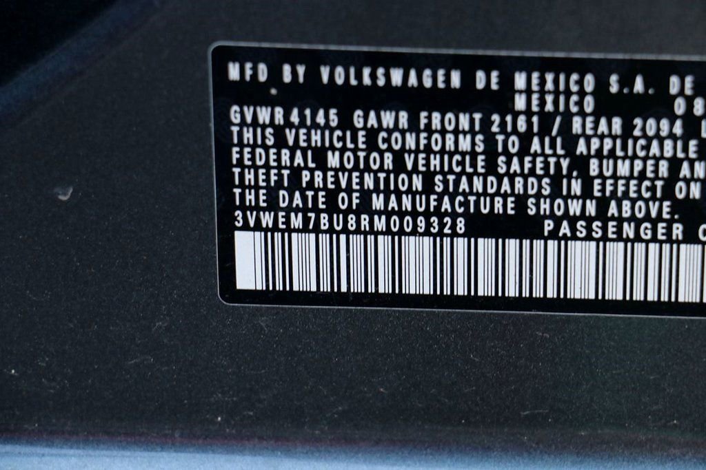 Used 2024 Volkswagen Jetta SE image 33