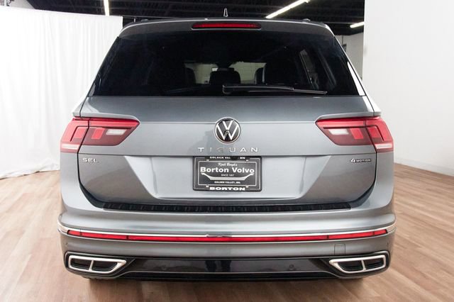 Used 2024 Volkswagen Tiguan SEL R-Line w/ MDO Package, Two-Row AWD/4WD image 4
