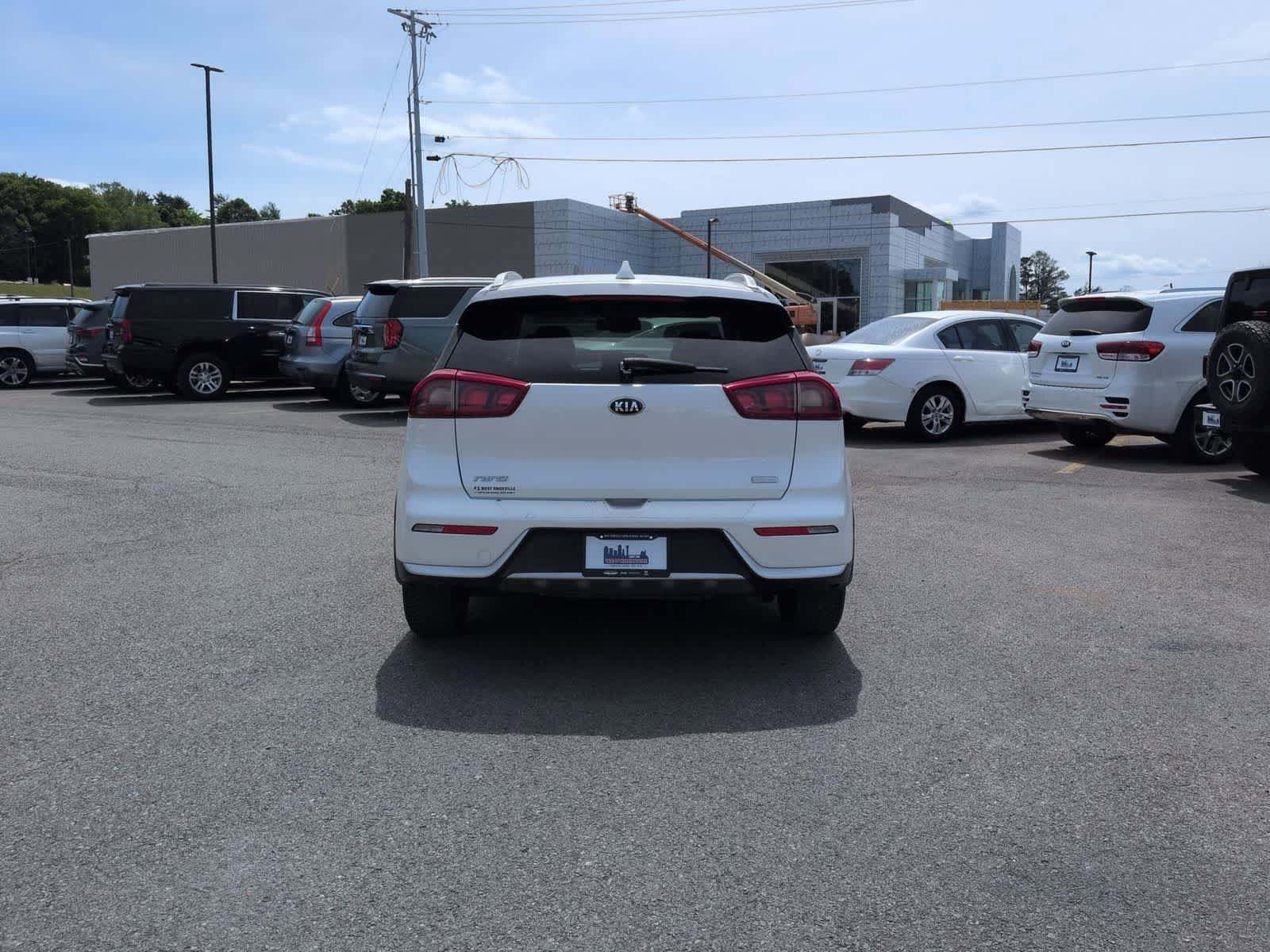Used 2019 Kia Niro EX FWD image 7