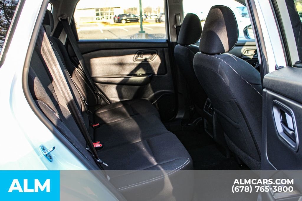 Used 2024 Nissan Rogue S image 19