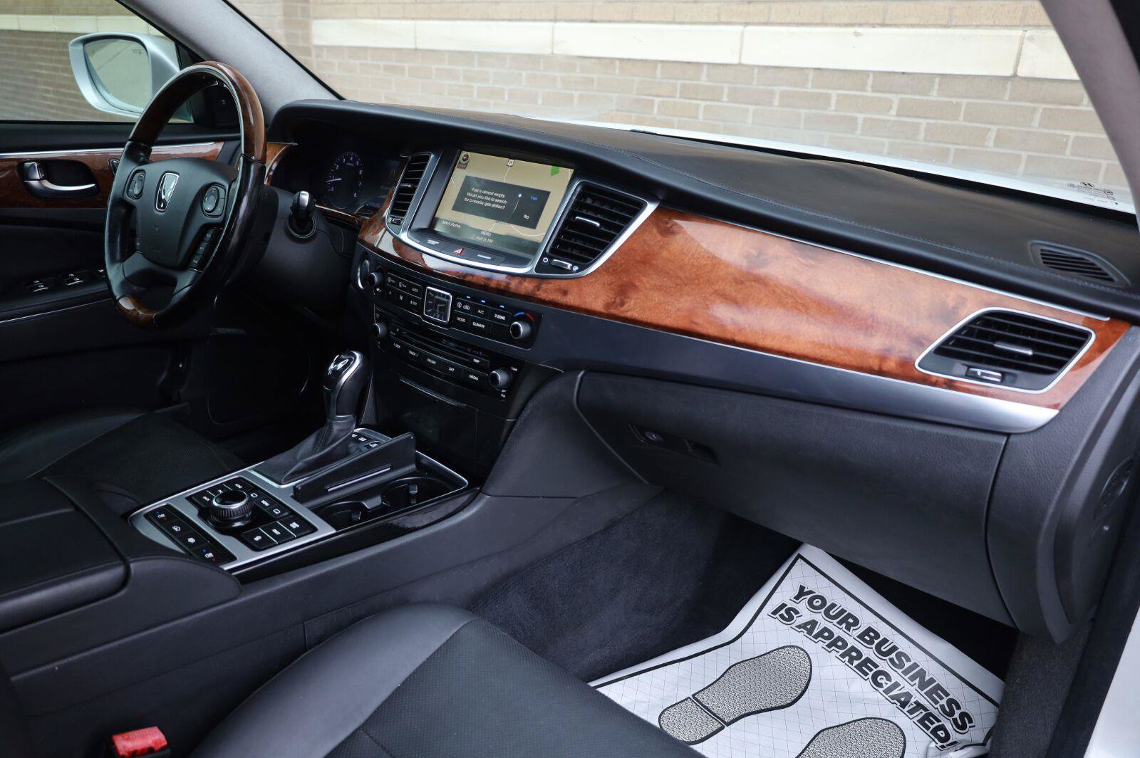 Used 2015 Hyundai Equus Signature RWD image 29