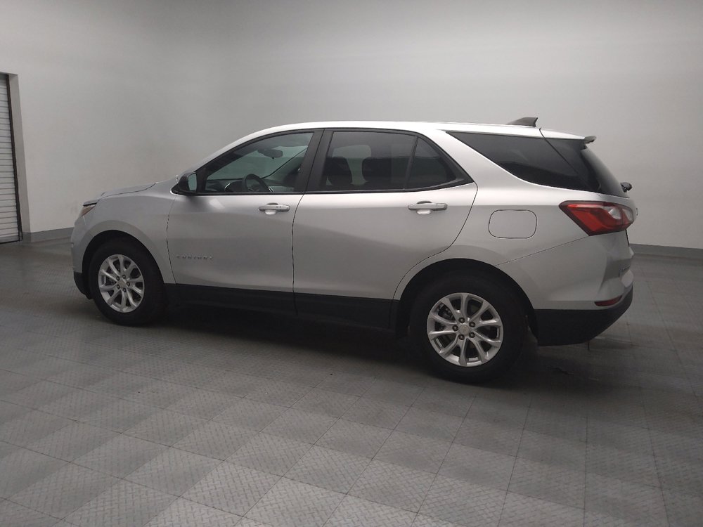 Used 2021 Chevrolet Equinox LS w/ LS Convenience Package FWD image 3