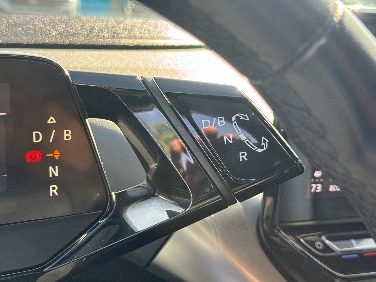 Used 2022 Volkswagen ID.4 Pro image 21