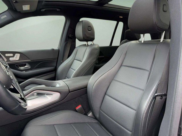 Certified 2024 Mercedes-Benz GLS 450 4MATIC image 19