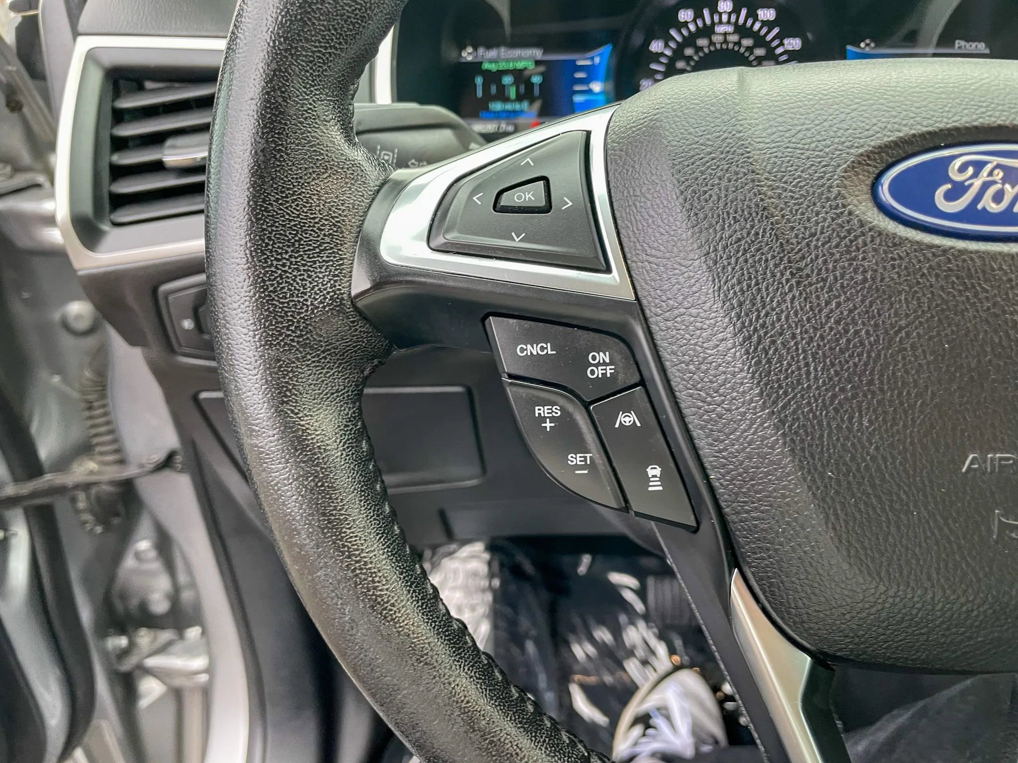 Used 2021 Ford Edge SEL w/ Cargo Accessory Package image 15