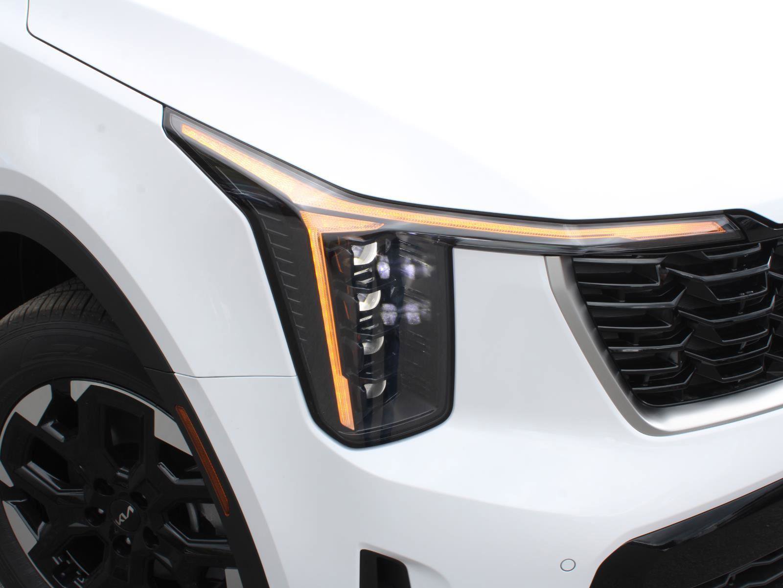 New 2026 Kia Sorento S image 2