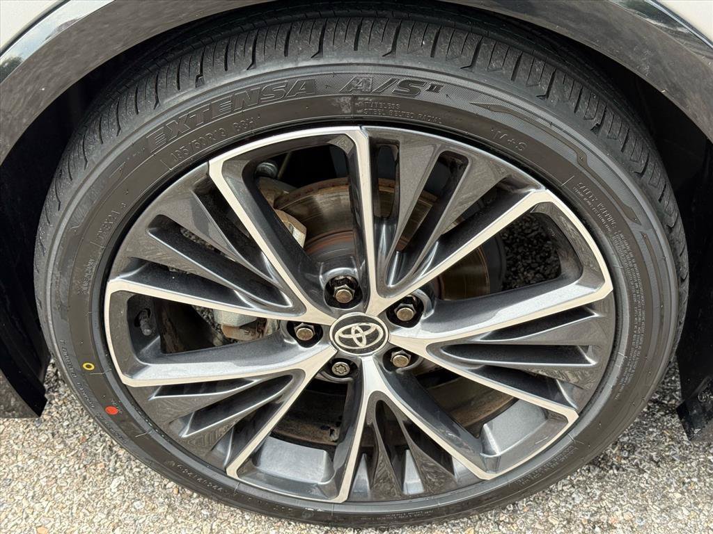 Certified 2024 Toyota Prius XLE FWD image 12