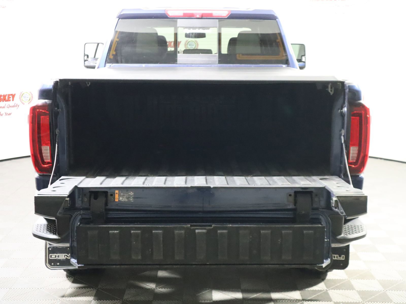 Used 2023 GMC Sierra 2500 Denali image 14