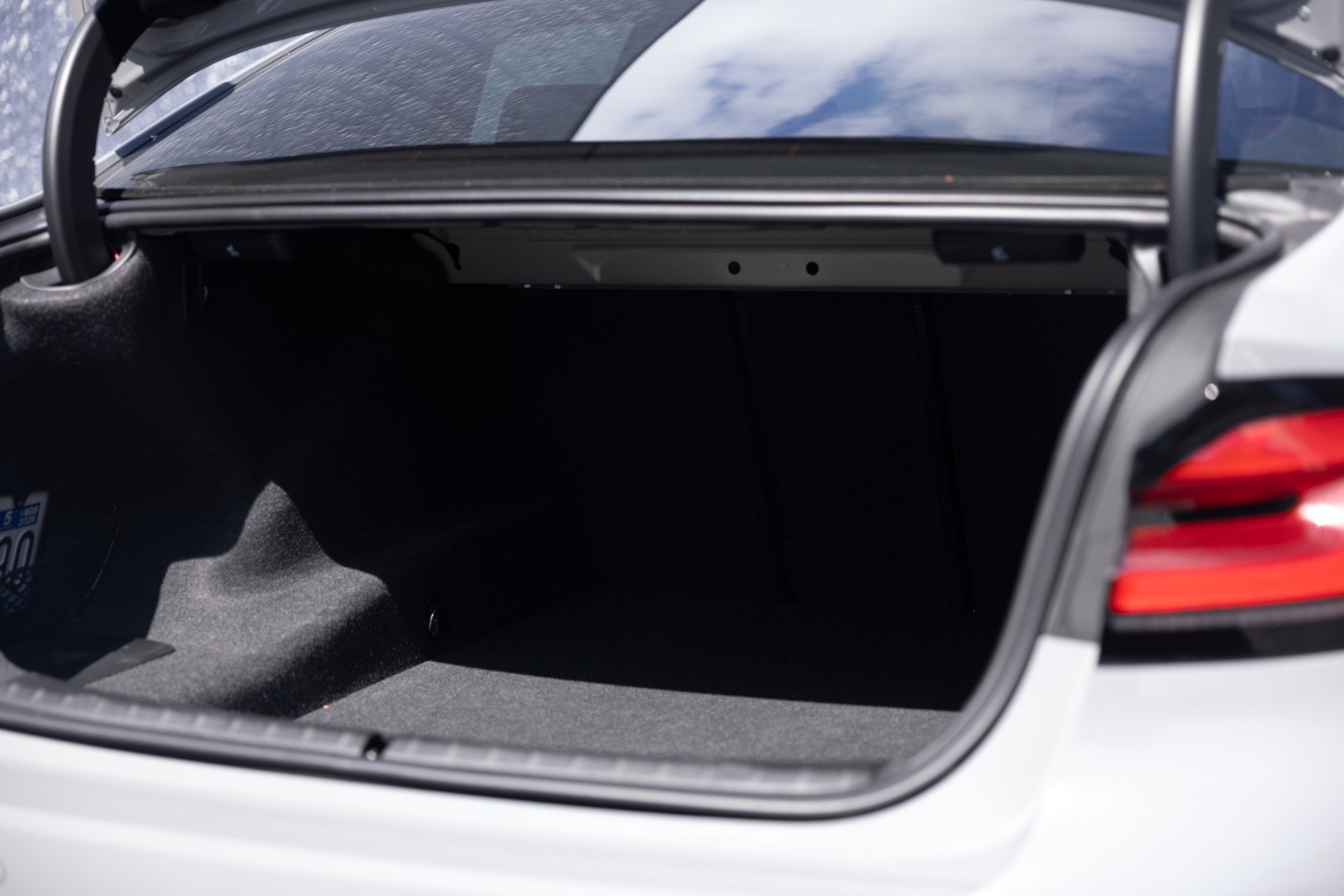 Used 2019 BMW M5 w/ Executive Package image 32