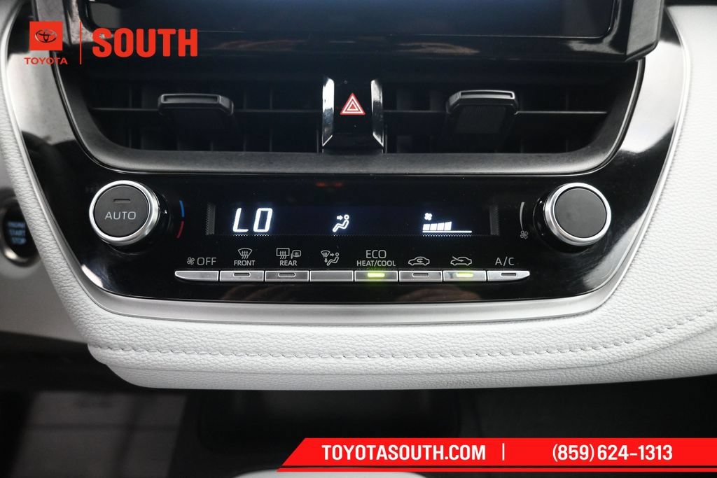Used 2024 Toyota Corolla SE FWD image 19