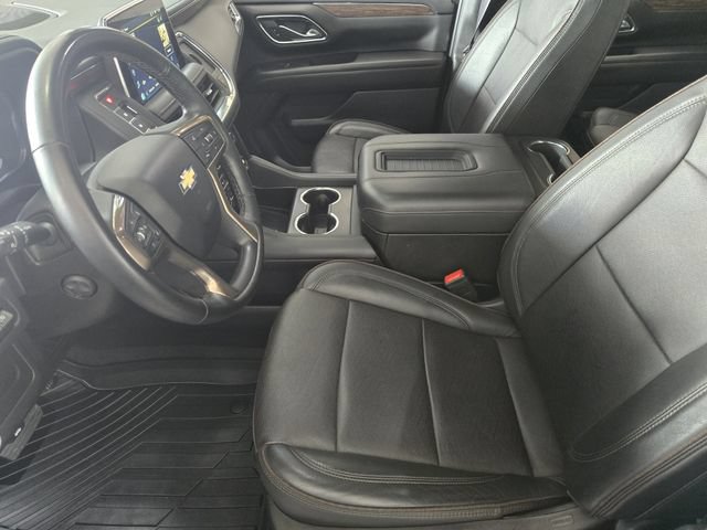 Used 2023 Chevrolet Suburban High Country AWD/4WD image 13