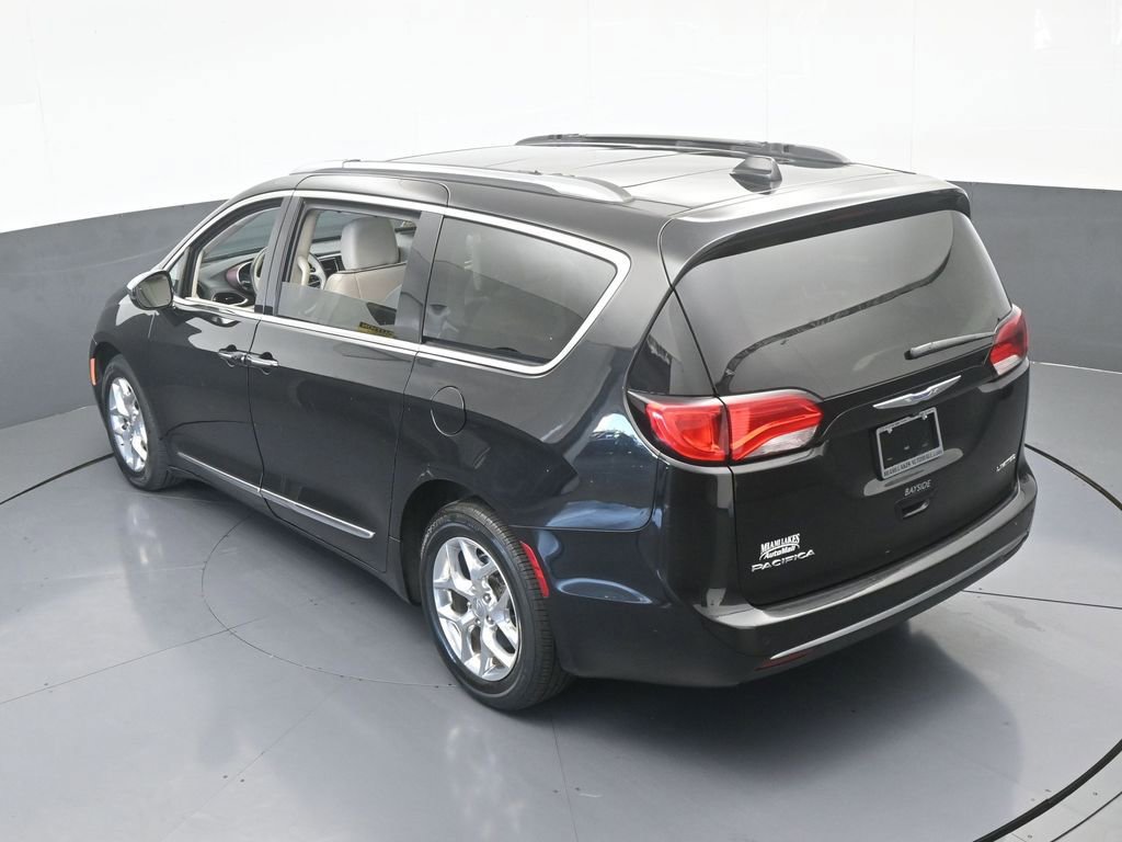 Used 2019 Chrysler Pacifica Limited image 53