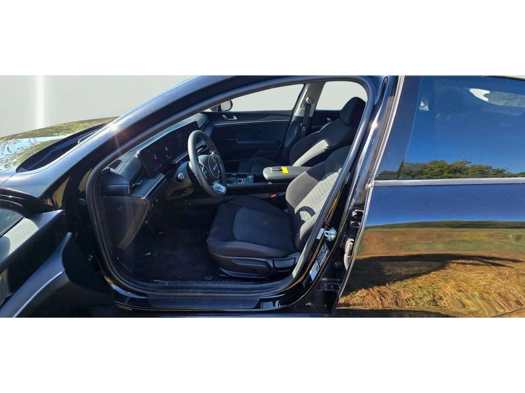 Used 2025 Kia K5 LXS FWD image 7