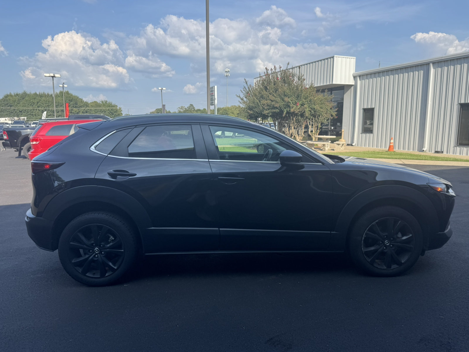 Used 2024 MAZDA CX-30 AWD 2.5 S w/ Select Sport Pkg image 4