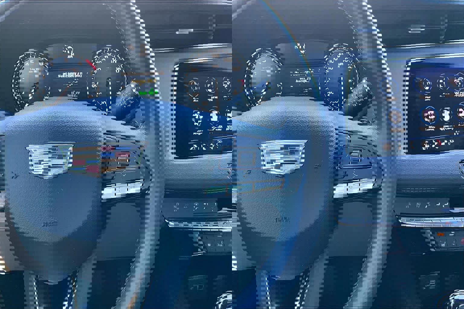 Used 2023 Cadillac XT4 Luxury w/ Cold Weather Package image 25