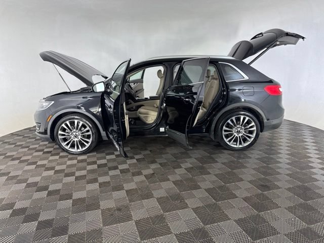 Used 2017 Lincoln MKX Reserve w/ Luxury Package AWD/4WD image 11